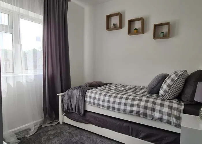 Cosy 3-Bedroom House In Aspley Nottingham