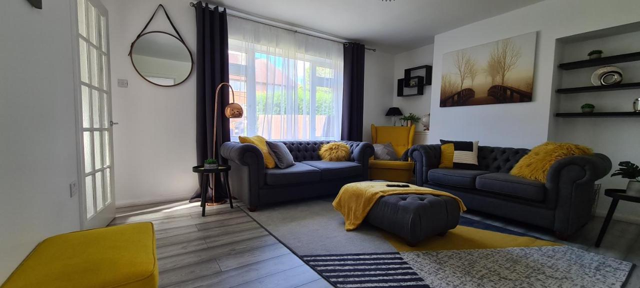 Apartment Cosy 3-bedroom House In Aspley